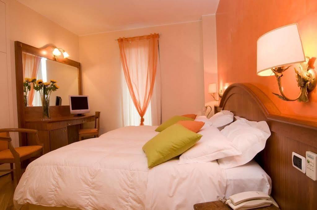 Hotel Europa Падуя Екстер'єр фото